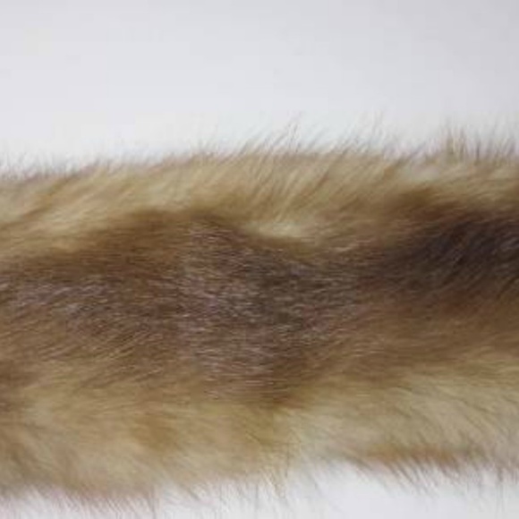 STONE MARTIN FUR: Fox Collar/Scarf w/Clip Bars - Picture 8 of 8
